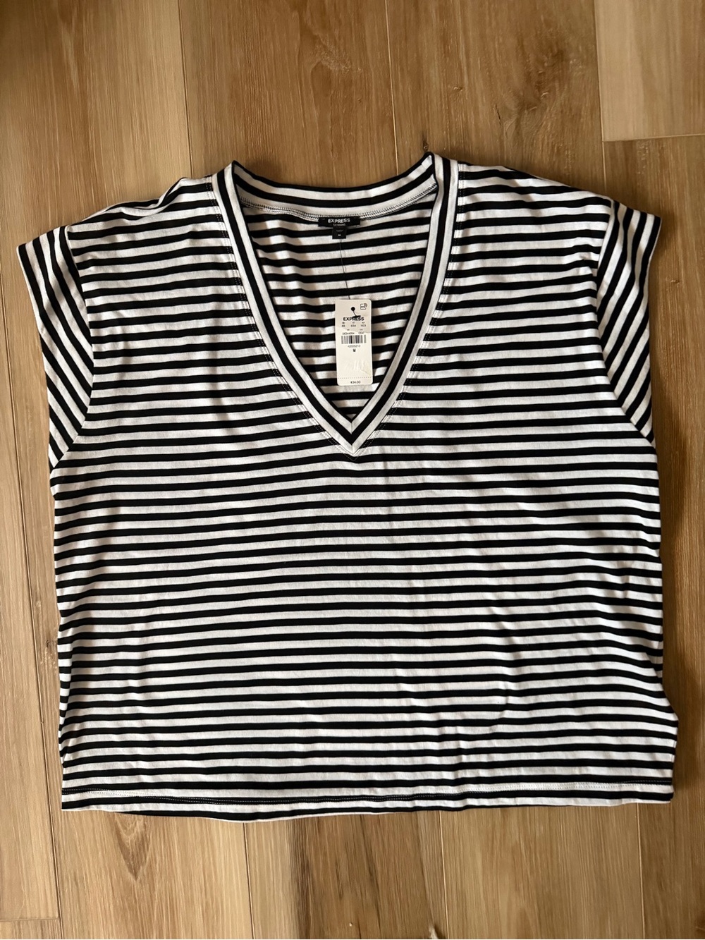 Express Striped V-Neck Women’s Top - Black & White, size M, NWT
